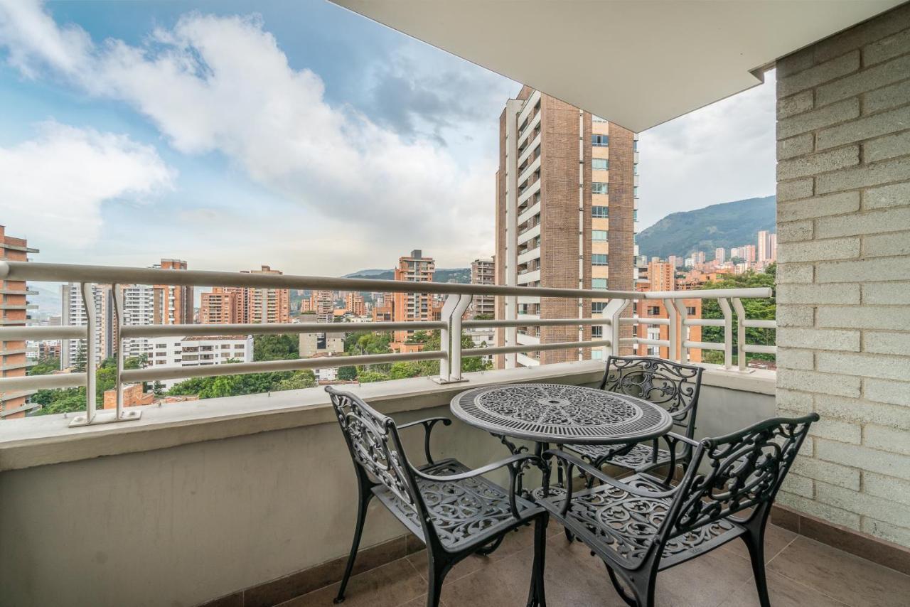 Apartamentos Poblado Alejandria By Housy Host Медельїн Екстер'єр фото