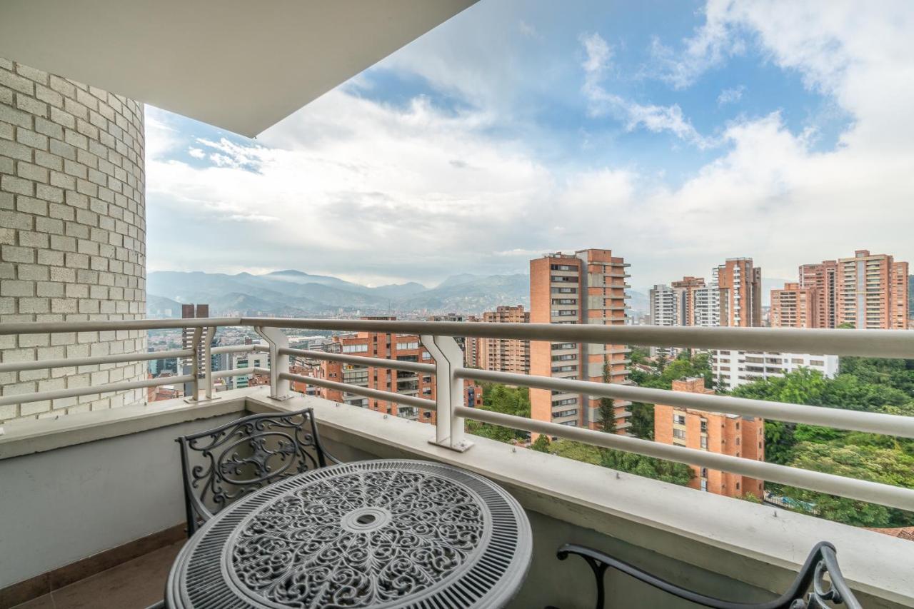 Apartamentos Poblado Alejandria By Housy Host Медельїн Екстер'єр фото
