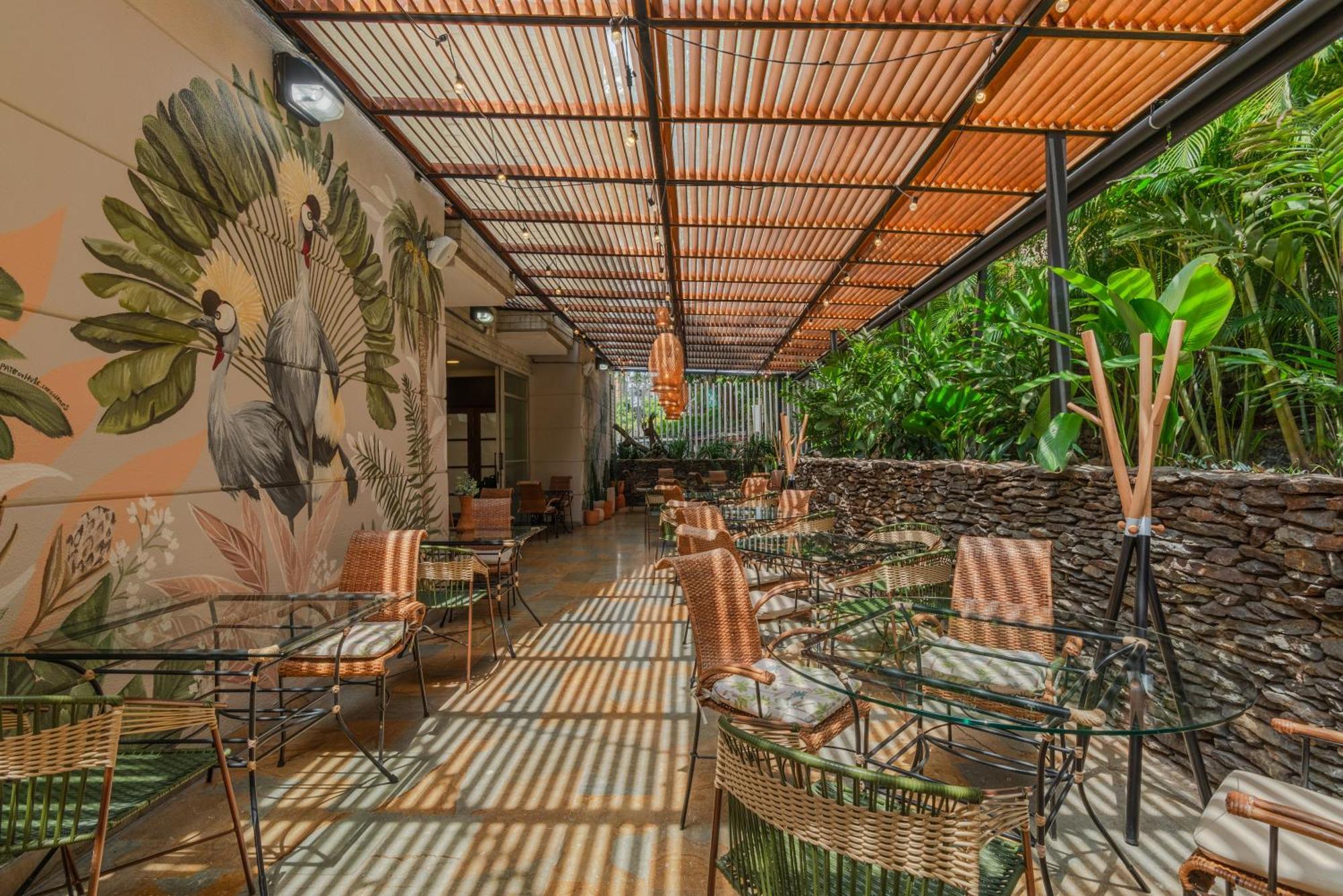 Apartamentos Poblado Alejandria By Housy Host Медельїн Екстер'єр фото
