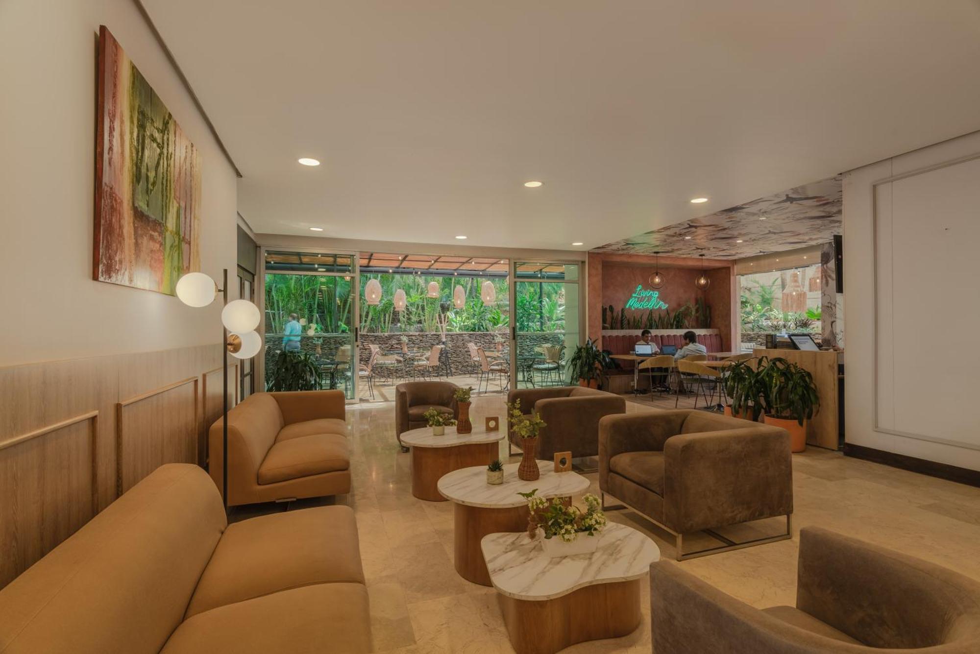 Apartamentos Poblado Alejandria By Housy Host Медельїн Екстер'єр фото