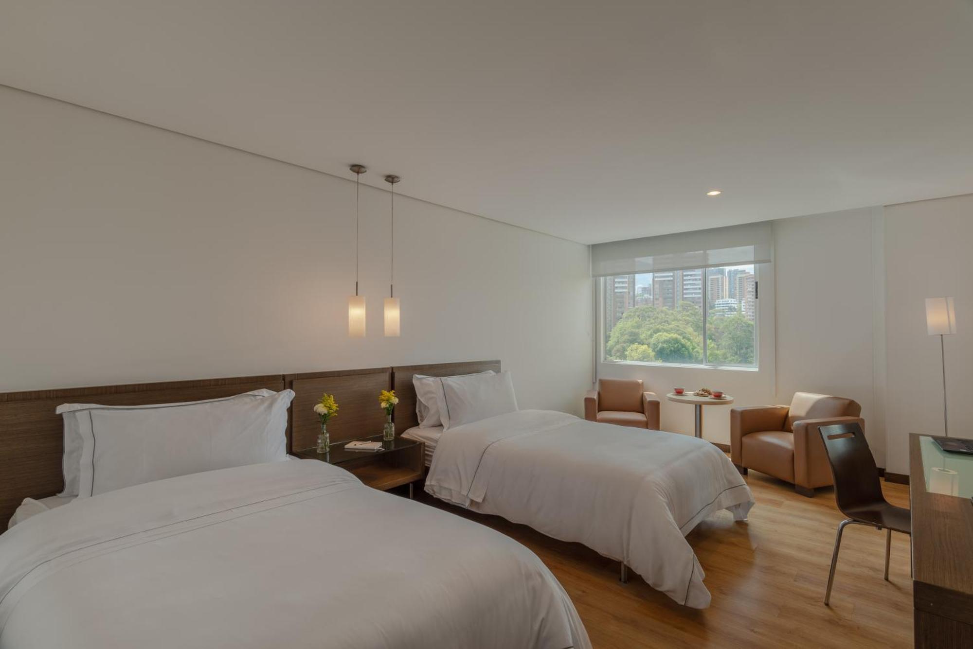 Apartamentos Poblado Alejandria By Housy Host Медельїн Екстер'єр фото